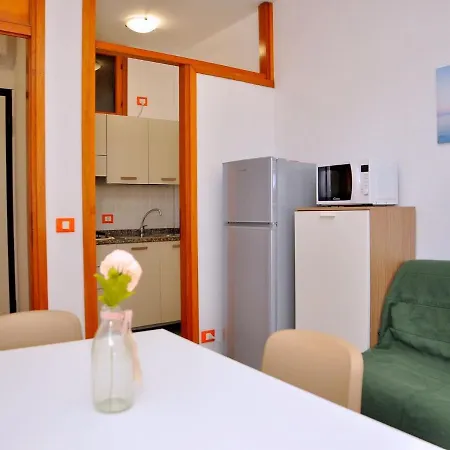Peaceful Flat With Big Balcony - Beahost Bibione